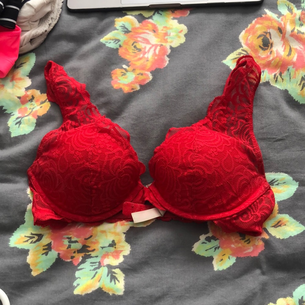 Victoria’s Secret PINK red lace bra